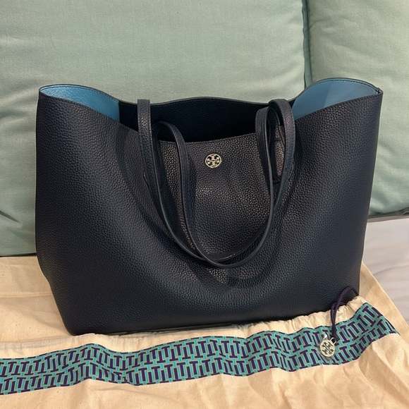 Tory Burch Perry Tote in Navy Blue with Gold Hardware - Picture 2 of 11